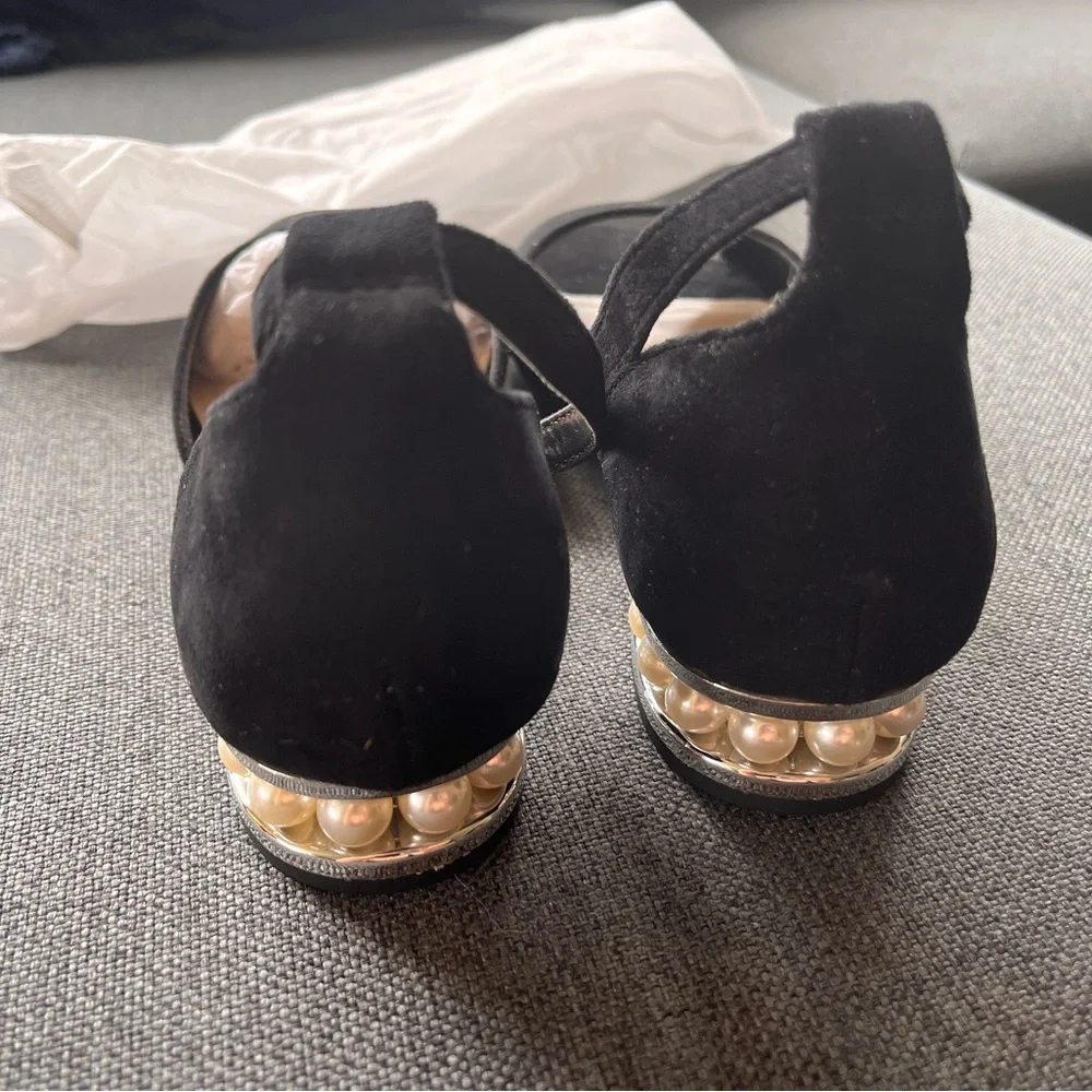 NWOT Black Suede Sandals Pearl Block Heel Ankle Strap Dress Shoes 7
